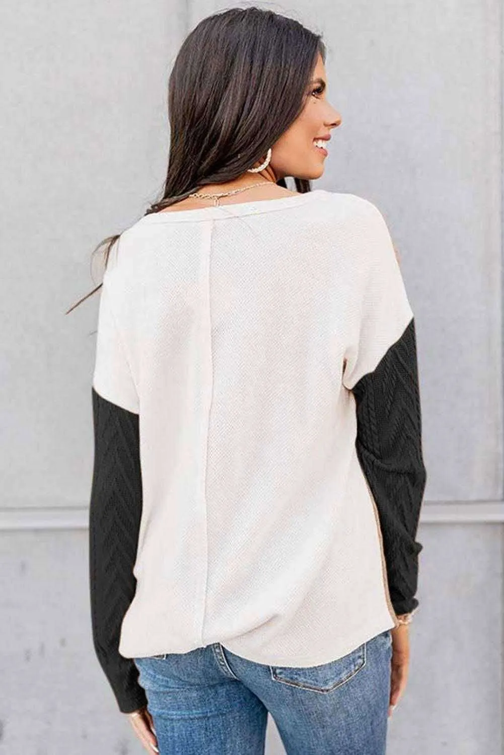 Color Block Sweater - Stylish & Versatile Top for All Seasons