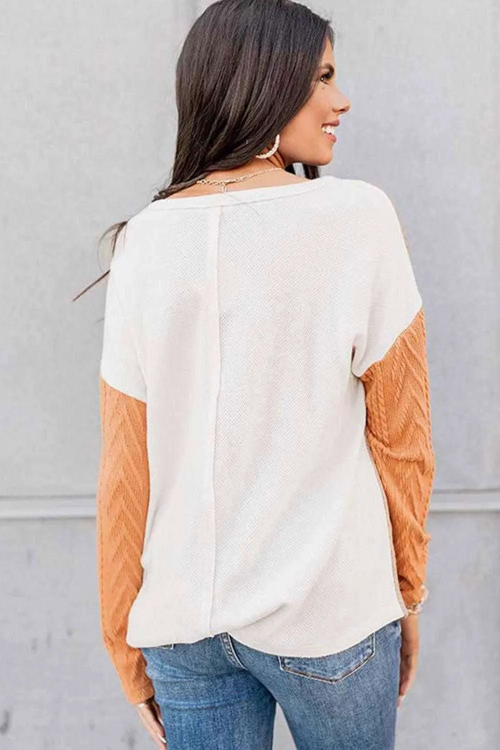 Color Block Sweater - Stylish & Versatile Top for All Seasons