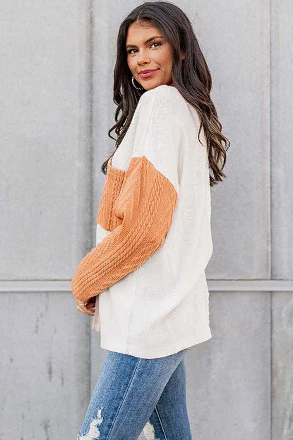 Color Block Sweater - Stylish & Versatile Top for All Seasons