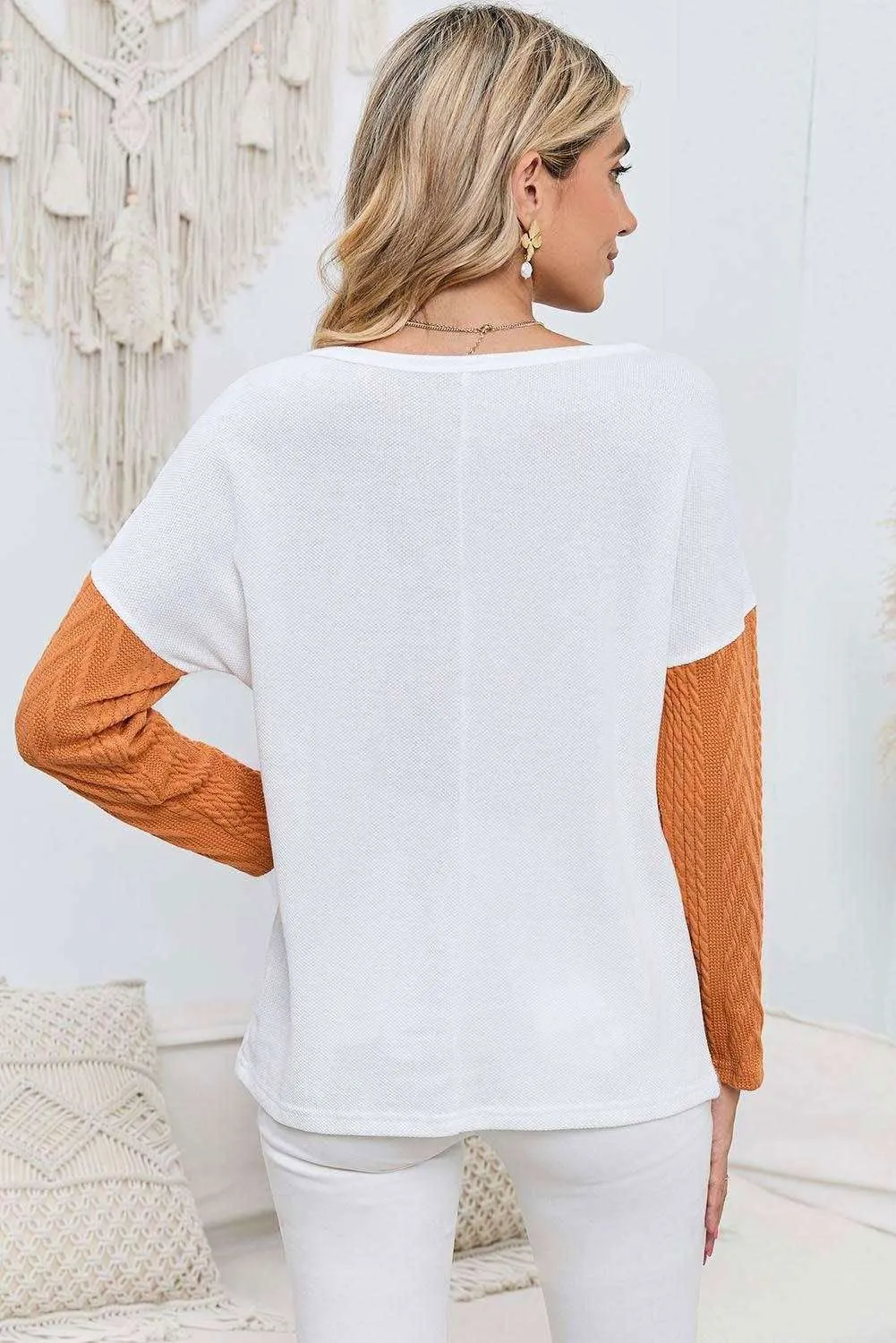 Color Block Sweater - Stylish & Versatile Top for All Seasons