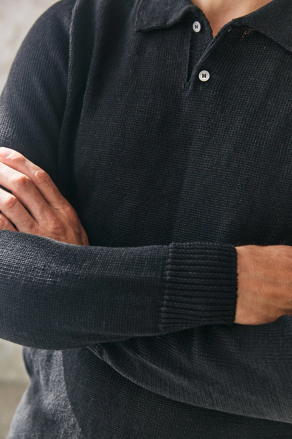 KASPAR longsleeve polo linen black